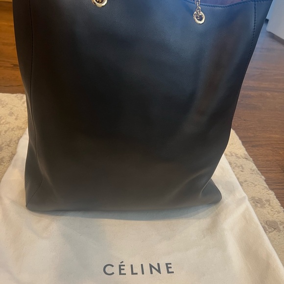 Celine Tote. Authentic and in excellent condition. - Picture 4 of 8